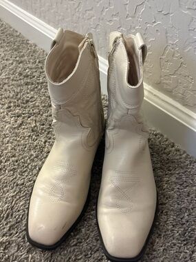 Zara Cream Western-Style Ankle Booties